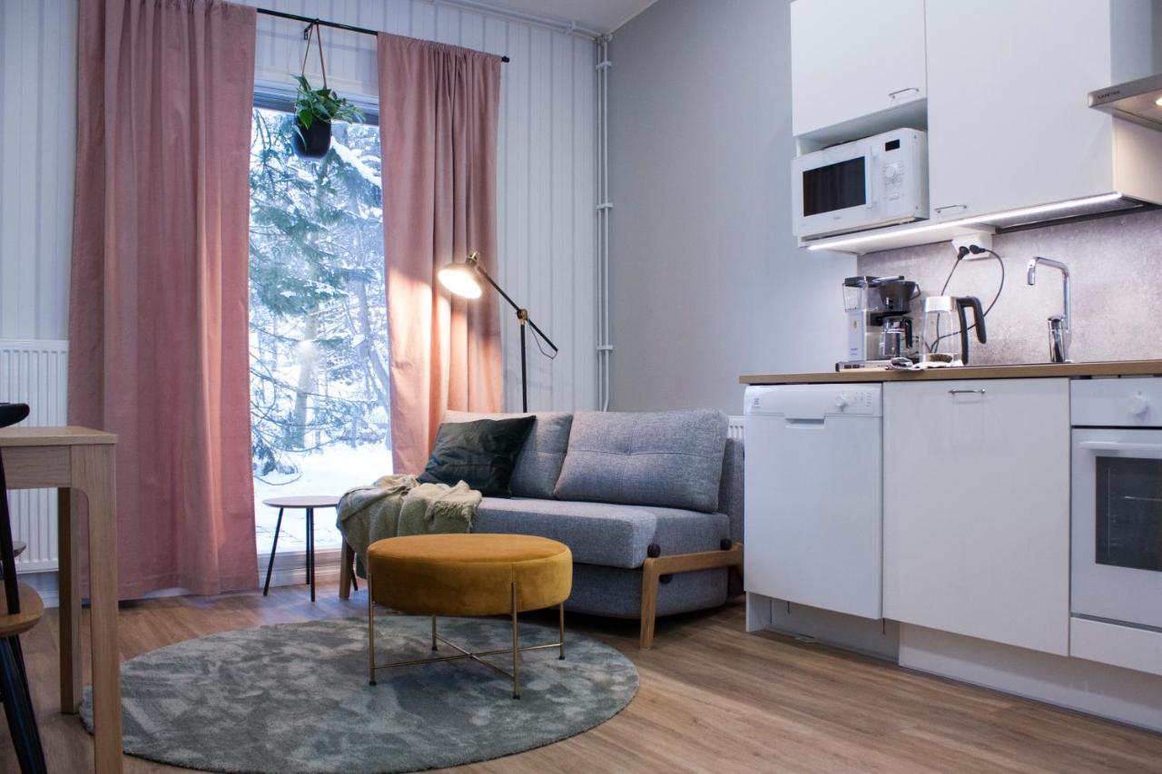 Studio 7, Air-Conditioned, 1 Free Parking, Calm Own Entrance Jyväskylä 外观 照片